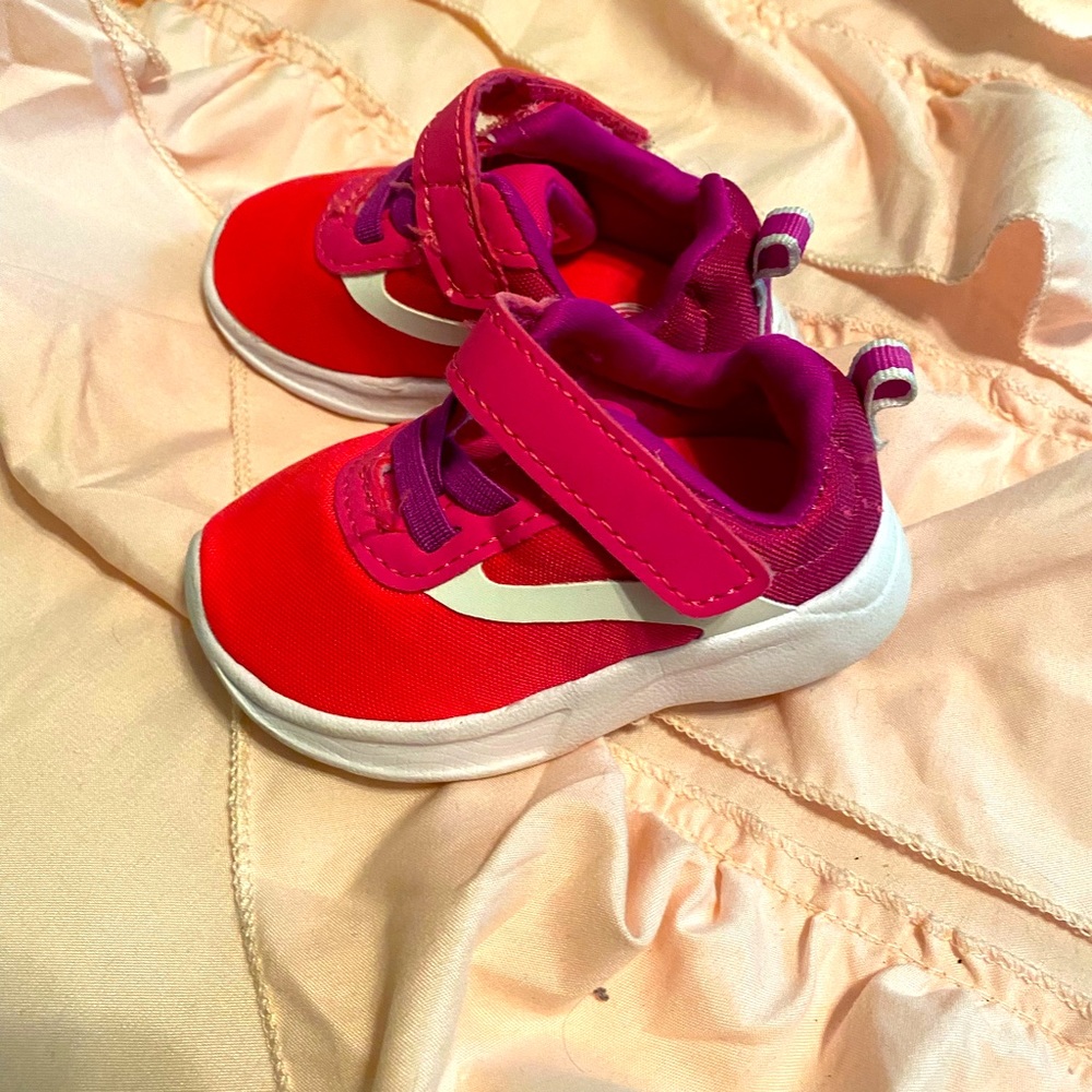 These precious baby sneakers are in perfect condition!